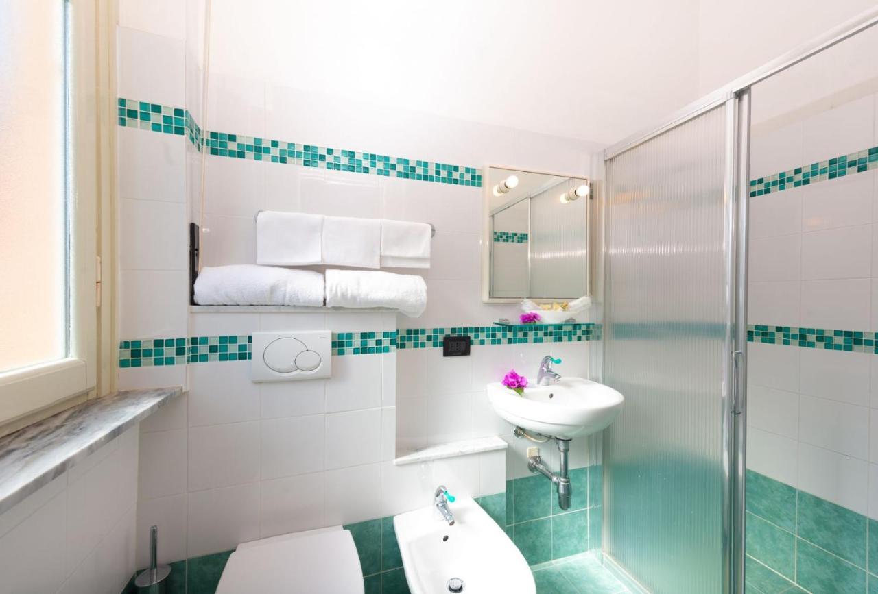 Hotel Sirena Lido di Camaiore Exterior photo